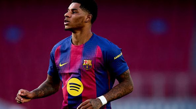 מרכוס רשפורד במדי ברצלונה (צילום: Getty images)