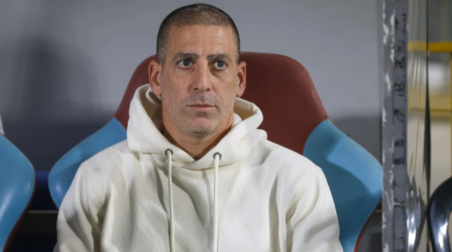 רן קוז'וך מאמן שחקן הפועל באר שבע (צילום: לירון מולדובן)