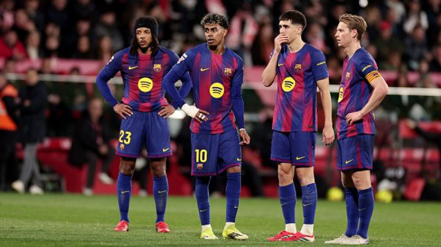 שחקני ברצלונה (צילום: Soccrates Images)