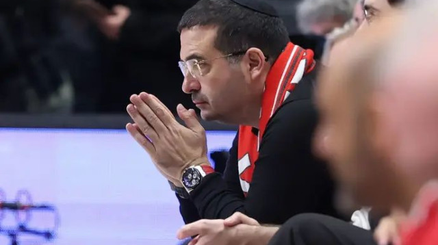 אך ראה את קבוצתו קופאת ברגעי הסיום. ינאי (צילום: דני מרון)