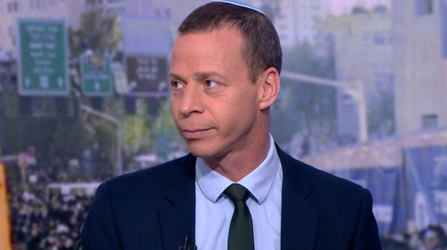 עמית סגל (צילום: ערוץ 12)