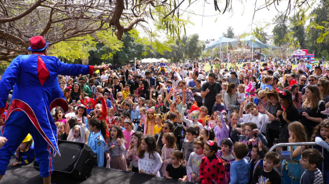 פורים בגבעתיים (צילום: דוברות עיריית גבעתיים)