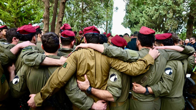 הלווייתו של סמ"ר עפרי יפה ז"ל (צילום: אבשלום ששוני)