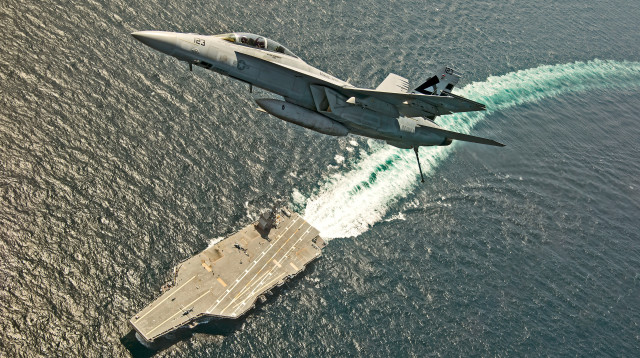 נושאת המטוסים האמריקאית ג'רלד פורד (צילום: רויטרס)