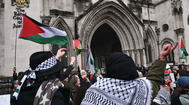 הפגנה פרו פלסטינית בלונדון (צילום: רויטרס)