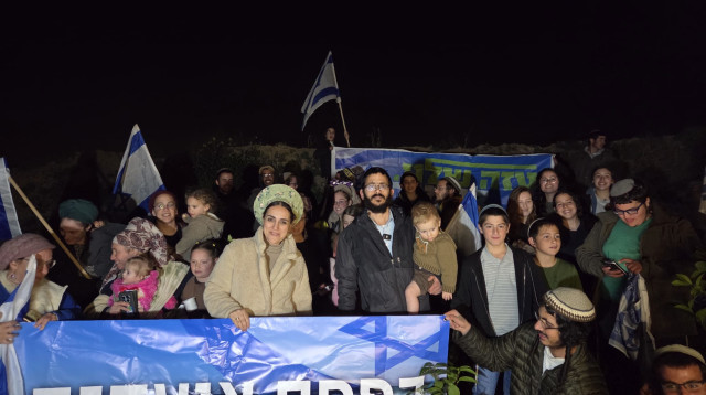 לימור סון הר-מלך ברצועת עזה עם תנועת נחלה (צילום: תנועת נחלה)