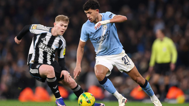 שחקן מנצ'סטר סיטי, מתאוש נונש, מול שחקן ניוקאסל, לואיס הול (צילום: GettyImages, Kate McShane)