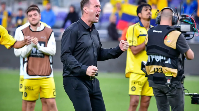 מאמן מכבי תל אביב, רוני דיילה (צילום: אריאל שלום)