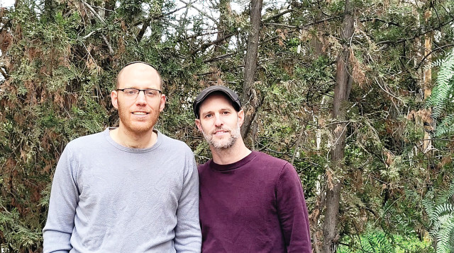 גרשום גבירצמן ואופיר ירחי (צילום: עדי ירחי)