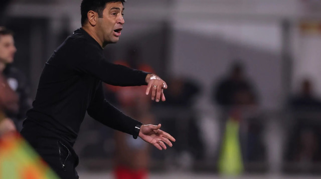 מאמן הפועל תל אביב, אליניב ברדה (צילום: מאור אלקסלסי)