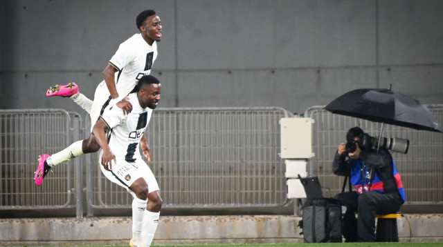 סמואל קאלו וטימו מוזי (צילום: ברני ארדוב)