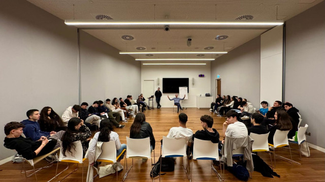 המפגש במוזיאון הסובלנות (צילום: באדיבות מוזיאון הסובלנות ירושלים)