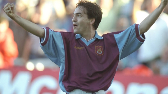 איל ברקוביץ' במדי ווסטהאם ב-1997 (צילום: GettyImages, Stu Forster)