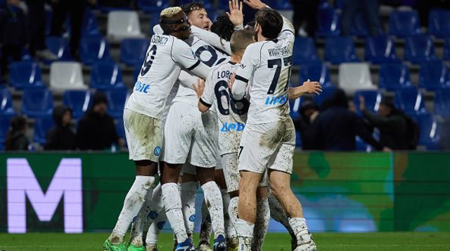 שחקני נאפולי חוגגים (צילום: Getty images)