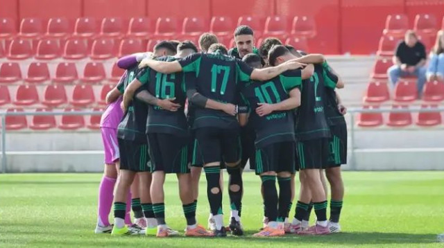 יכולים לחולל סנסציה נוספת? שחקני מכבי חיפה (צילום: אתר רשמי, האתר הרשמי של מכבי חיפה)