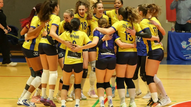 מכבי אשדוד, כדורעף נשים (צילום: אתר רשמי, אלכסנדר בוך)