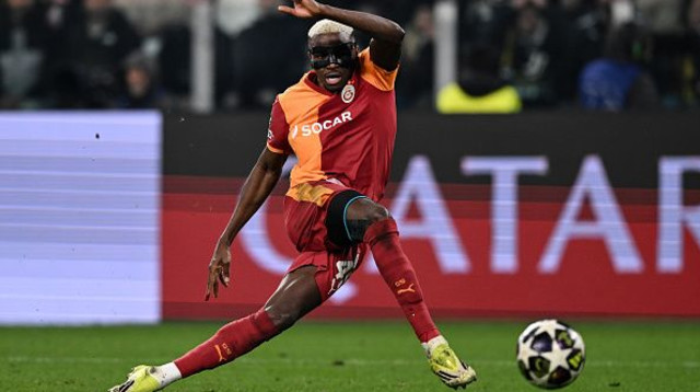 ויקטור אוסימן כובש מול יובנטוס (צילום: Getty images)