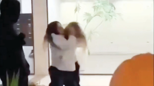 תקיפת הנערה בבית הספר "אליאנס" (צילום: תמונה לפי סעיף 27א' לחוק זכויות יוצרים)