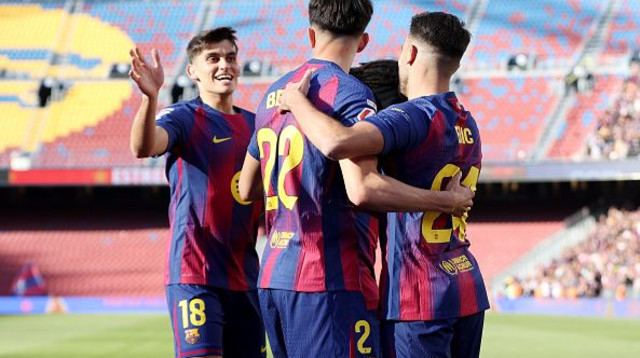 שחקני ברצלונה חוגגים (צילום: Getty images)
