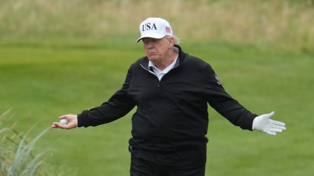 נשיא ארה"ב, דונלד טראמפ, משחק גולף בארה"ב (צילום: אימג'בנק  GettyImages)