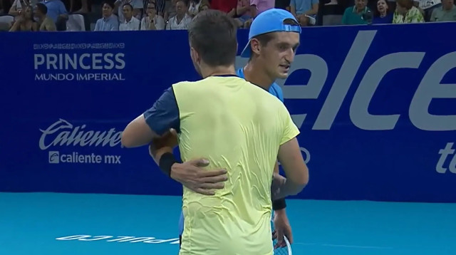 טרנס אטמן, לאחר ההפסד הביזארי בטורניר אקפולקו (צילום: צילום מסך, מתוך הרשתות החברתיות)