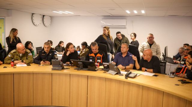 הערכת מצב בעיריית רמת גן (צילום: אורי חבושי)