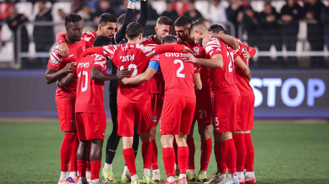 שחקני בני סכנין (צילום: מאור אלקסלסי)