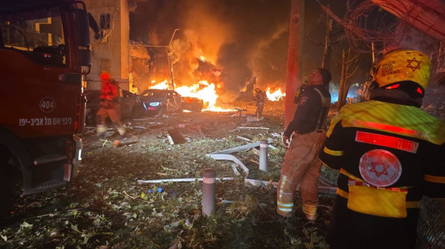 נפילה באיזור גוש דן  (צילום: דוברות מד"א)