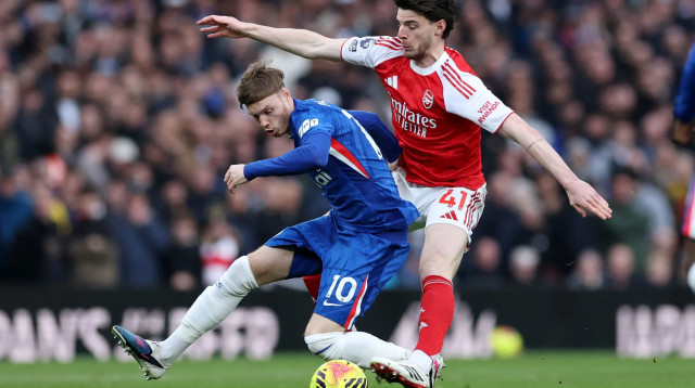 דקלן רייס שחקן ארסנל מול קול פאלמר שחקן צ'לסי (צילום: רויטרס)