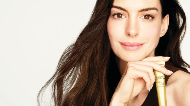 סרום רטינול לקמטים עמוקים וכתמי גיל, המיועד לנשים מגיל  (צילום: יח"צ)