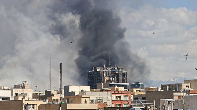 טהרן מופצצת על ידי ישראל וארצות הברית (צילום: Majid Saeedi/Getty Images)