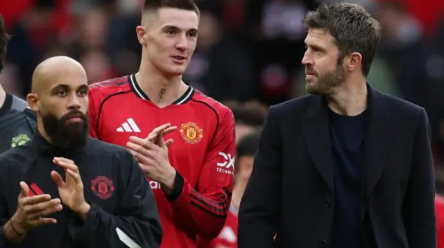 קאריק עם ששקו אחרי המשחק (צילום: רויטרס)