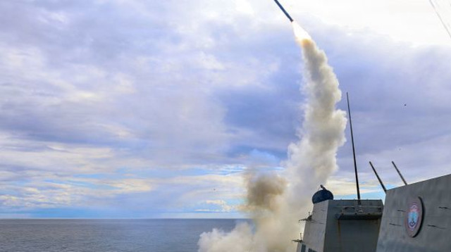 טיל איראני (צילום: U.S. Navy / Handout)