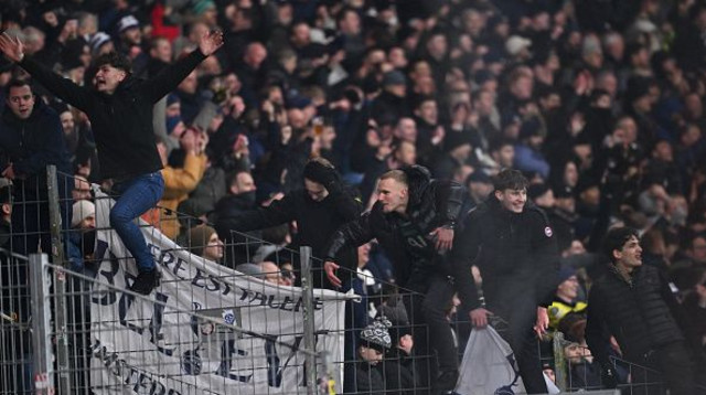 אוהדי טוטנהאם במשחק מול פרנקפורט (צילום: GettyImages)