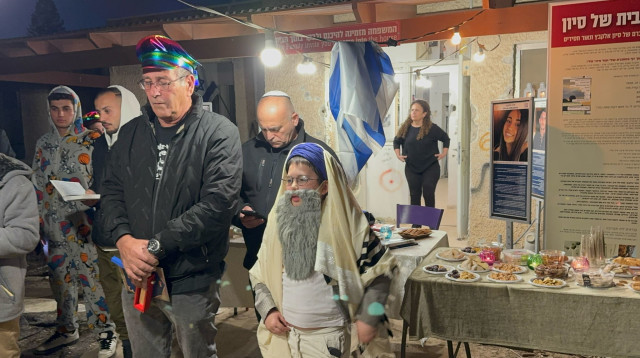 פורים בבית משפחתה של סיון אלקבץ ז"ל (צילום: פרטי)