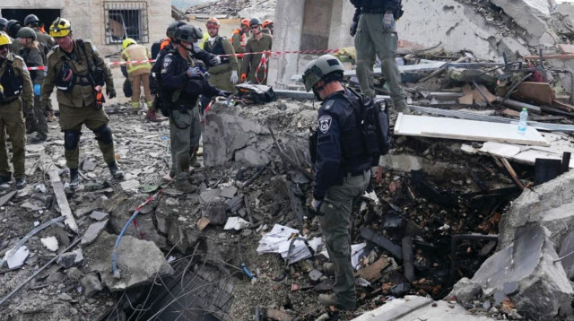 חבלן בזירה (צילום: דוברות המשטרה)