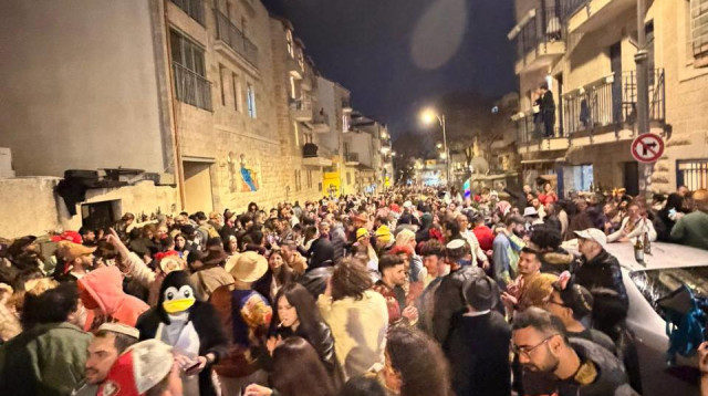 מסיבה בשוק מחנה יהודה בירושלים (צילום: שימוש לפי סעיף 27א')