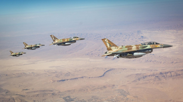 מטוסי חיל האוויר (F-16) בדרך לאיראן  (צילום: דובר צה"ל)