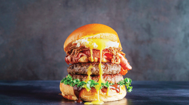 בורגר סטיישן השקת המבורגר מוגזם (צילום: ליאור אשכנזי)