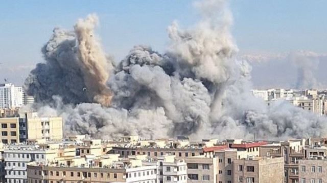 הפצצה באיראן  (צילום: רשתות ערביות)