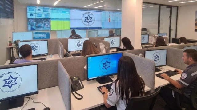 מוקד ״יוסי אמבולנס״ (צילום: יחצ)