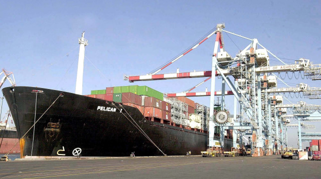 אוניית צים (צילום: אדי ישראל)