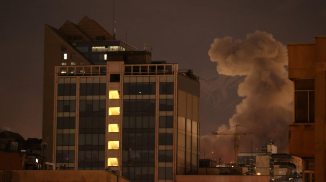 תקיפה בטהרן, איראן (צילום: Majid Asgaripour/WANA via REUTERS)