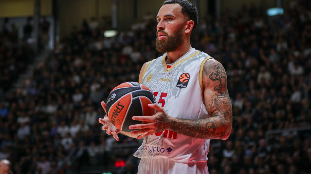 מייק ג'יימס שחקן מונאקו (צילום: GettyImages, Fabio Patamia)