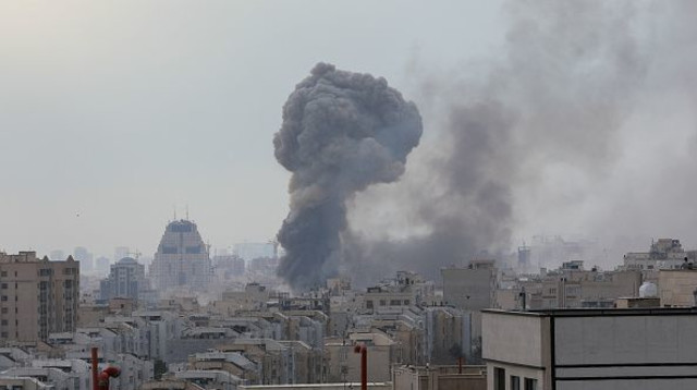 הפצצות בטהרן (צילום: MOW)