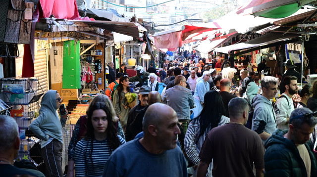 שוק הכרמל (צילום: אבשלום ששוני)