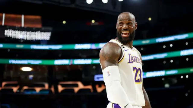 ערב קל. לברון (צילום: רויטרס)