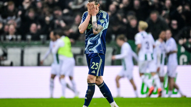 ואוט וחהורסט שחקן אייאקס מאוכזב (צילום: GettyImages, ANP)