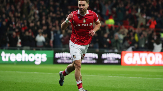 סם סמית' שחקן רקסהאם חוגג שער (צילום: רויטרס)