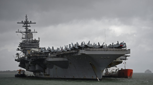 נושאת המטוסים ג'ורג' ה. וו. בוש (צילום: רויטרס)